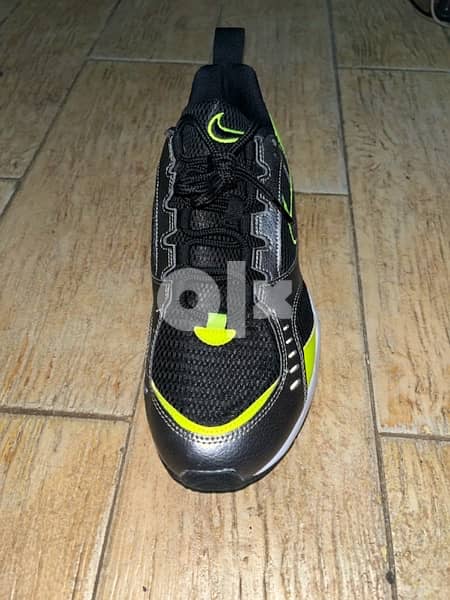 Nike Air heights shoes original . (New)size 43 2