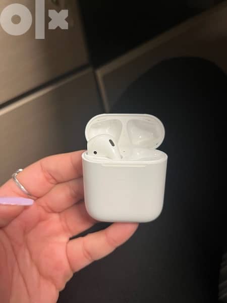 apple airpods 2 with left side only with the box 2