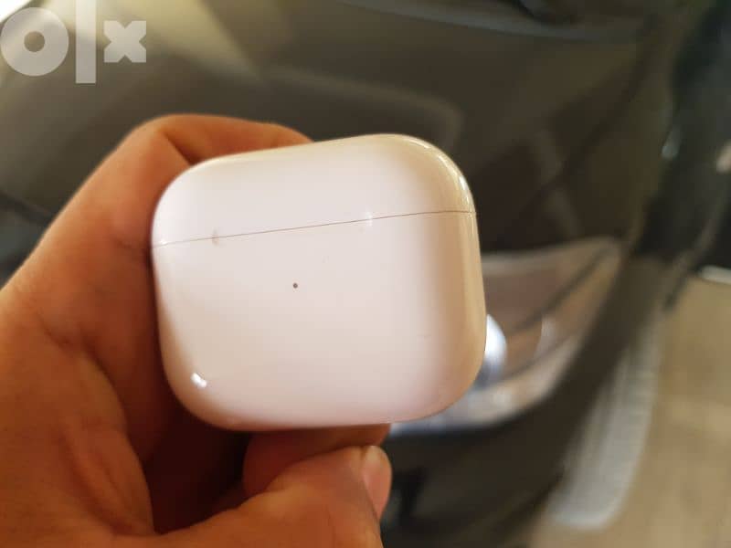 بوكس شحن فقط Airpods 3 بدون خدوش نهائى بدون سماعات 2