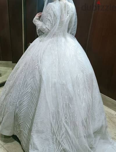 wedding dress