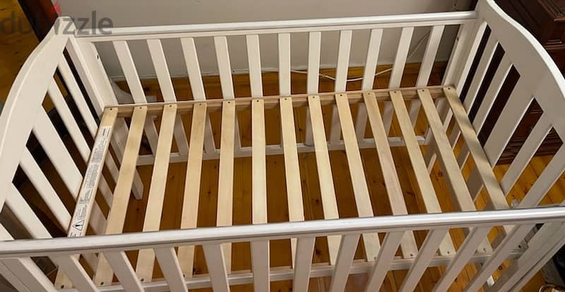 Mother care baby crib 3