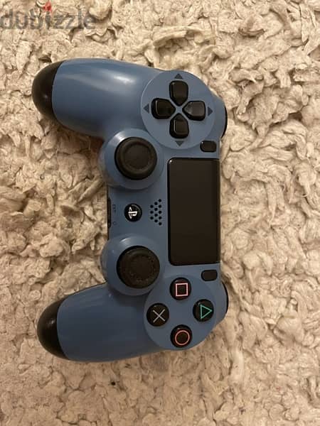 PS4 500GB LIKE NEW 3