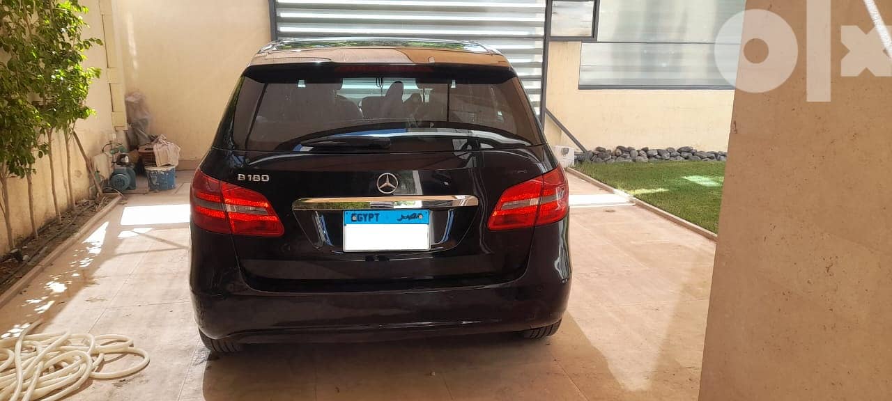 Mercedes benz B180 panorama 2014 11