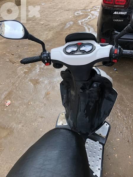 سكوتر  scooter حوا بنلي كسر زيرو ٩٠٠٠ك فقط مرفوع اكتر من خمس سنين 5