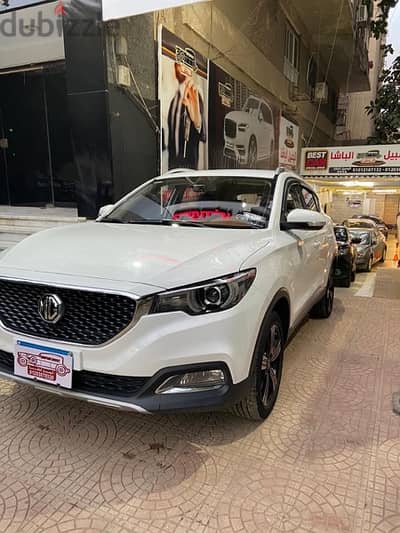 إيجار MG ZS 2025