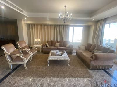 انتريه مودرن فاخر  للبيع. Full sofa set
