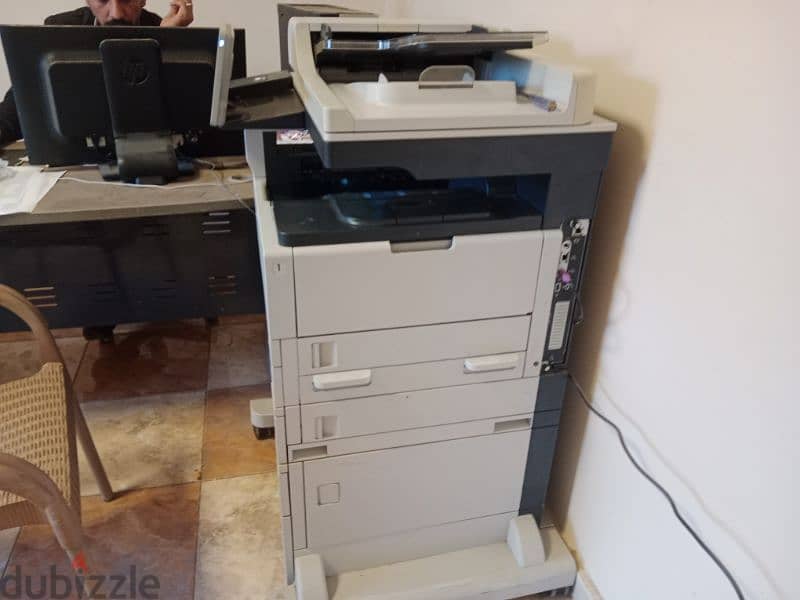 HP LaserJet M720 1