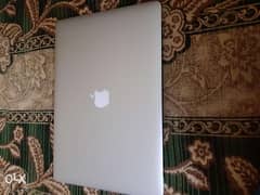 Apple Macbook pro 15 inch 0
