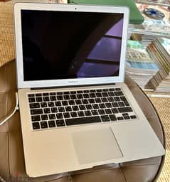 MacBook Air 13.3 inch ( 2010) 0