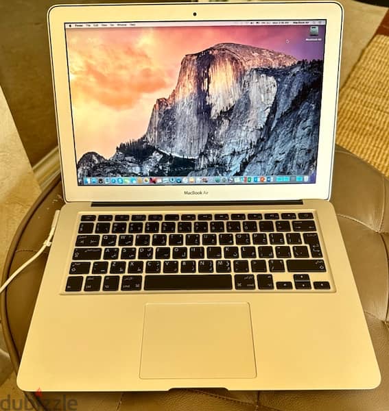 MacBook Air 13.3 inch ( 2010) 1