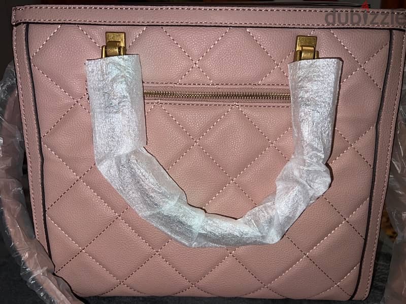 guess handbag 1