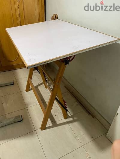 ترابيزه رسم هندسي خشب زان حاله ممتازة