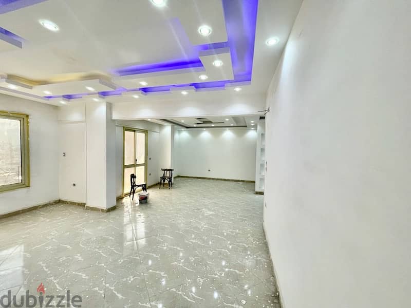 شقة في العباسية منطقة عبدة باشا جديده١٨٠م +مطبخ كامل بالرخامة 1
