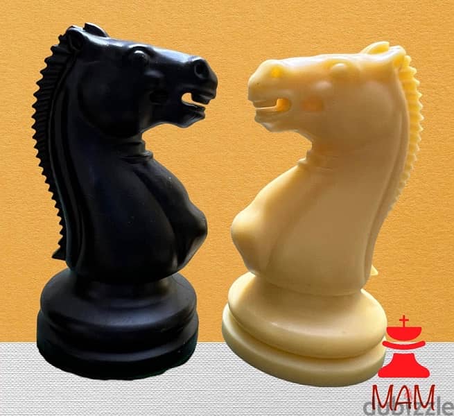 chess pieces tournament size قطع شطرنج فائقة الجوده 1