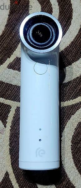 HTC re camera