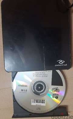 مشغل وناسخ اسطوانات DVD ماركه Packard Bell