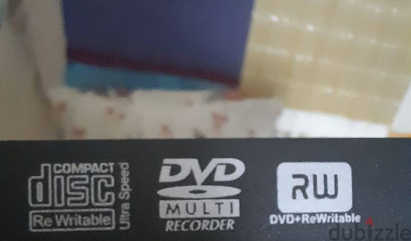 مشغل وناسخ اسطوانات DVD ماركه Packard Bell 2