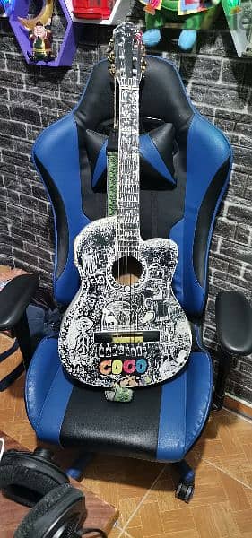Honor guitar Classic Guitar with Cutaway and EQ 1