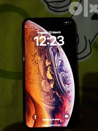 iphone xs/ايفون xs موجود