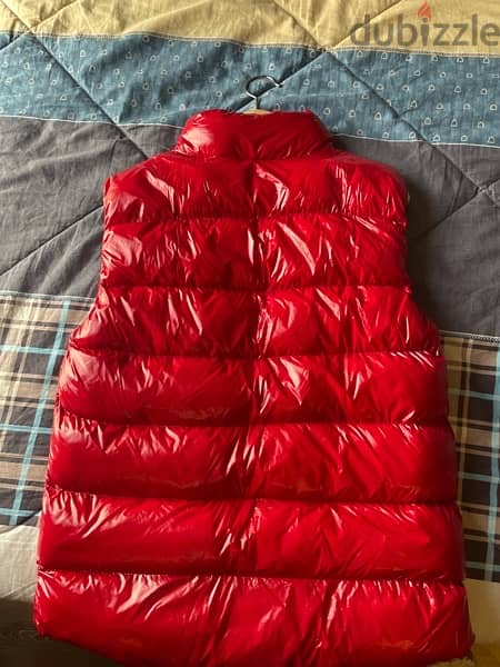 Red metallic / glossy puffer vest 1