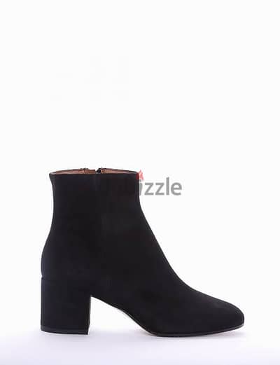 حذاء أسود شمواه - black chamois half-boots