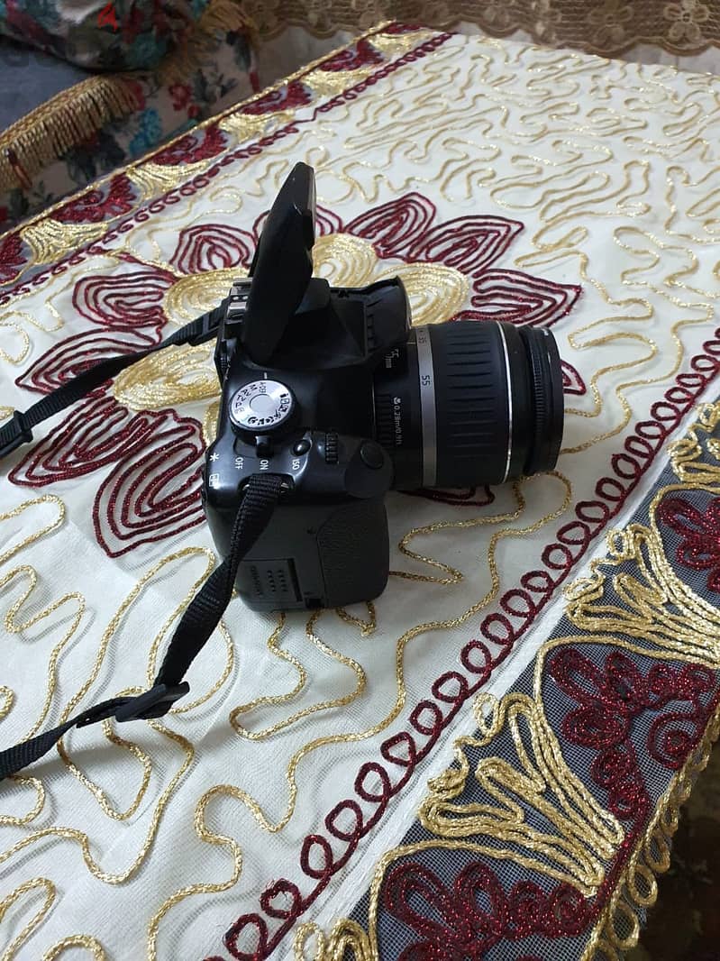 كاميرا كانون EOS D500  جاية من السعودية 2