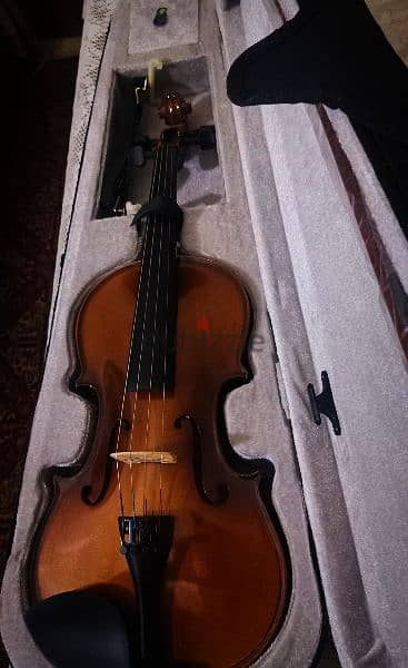 Hiellman Violin, German, light usage. كمنجة الماني استعمال خفيف 1