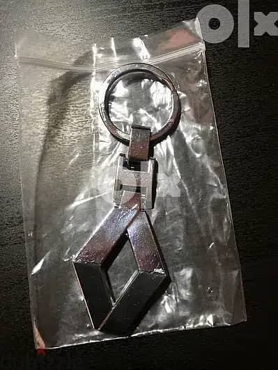 RENAULT Keychain ميدالية مفاتيح رينو جديدة 1