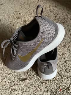 Nike hot sale tanjun olx