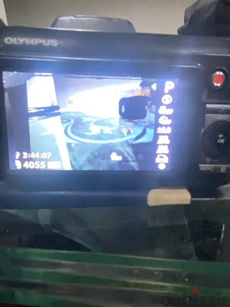 للبيع كاميرا اوليمبسOLYMPUS SP 800 uz  14MP زووم ٣٠   Optical Zoom 30X 5