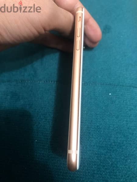 iphone 8 64 Gb Gold no scratches 1