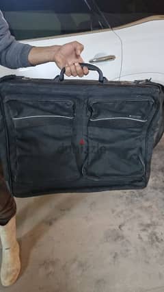 Suit's travelling bag 0