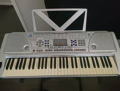 Piano keyboard 0