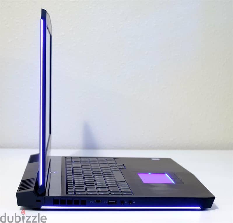 laptop ailenware 17 R4  لابتوب الين وير + الشنطه 7