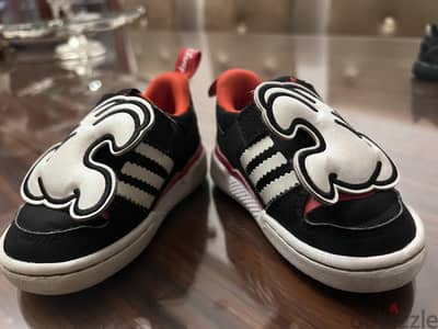 original adidas disney collection كوتشي اديداس ديزني اصلي مقاس ٢١