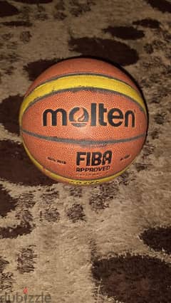 Molten Basketball Size 7 (used like new)