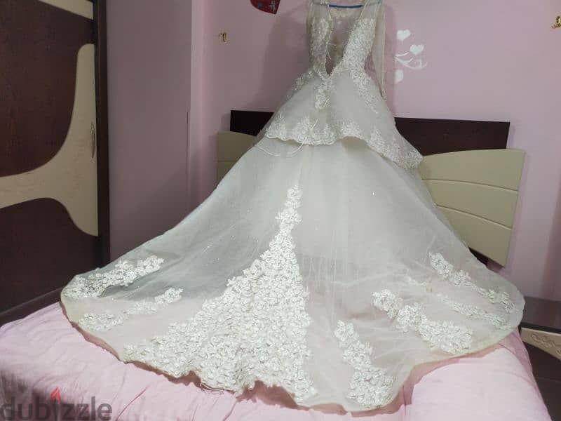 فستان زفاف جوميه بالطرحه استعمال شخصي ساعتين 0