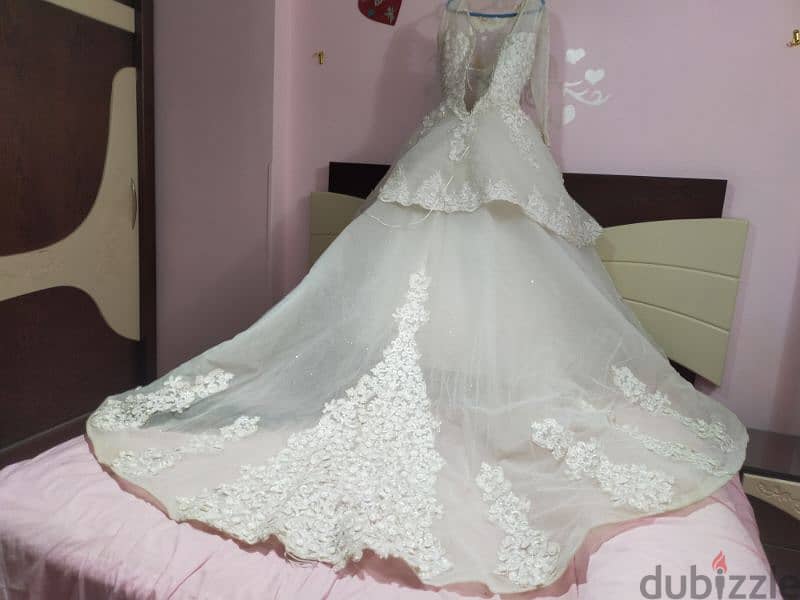 فستان زفاف جوميه بالطرحه استعمال شخصي ساعتين 6