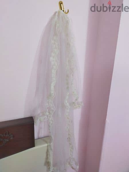 فستان زفاف جوميه بالطرحه استعمال شخصي ساعتين 17