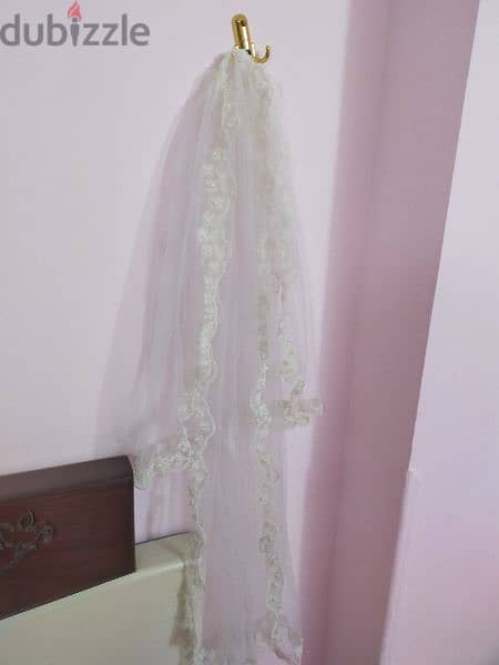 فستان زفاف جوميه بالطرحه استعمال شخصي ساعتين 18