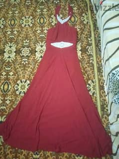 فستان سوريه جميل جداً وشيك اتلبس مره ولدين للبيع