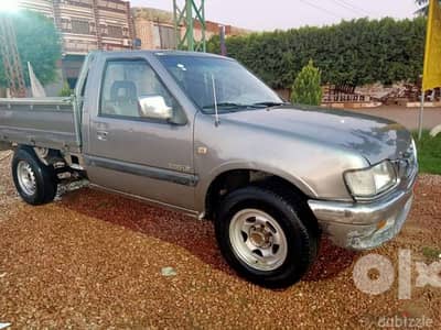 ربع نقل بالسائق مشاوير و سفر