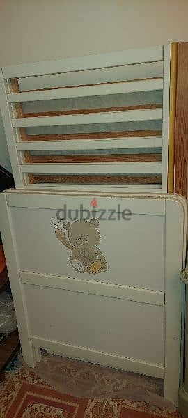 mothercare Baby bed with mattress سرير اطفال مذر كير بالمرتبة 1