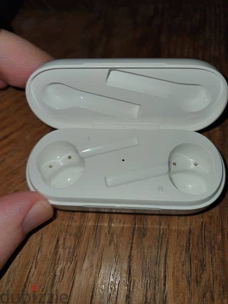 Honor magic earbuds (box only) علبة الشحن فقط بدون سماعات 1