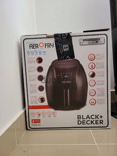 Black and Decker Air fryer/ used less than a month