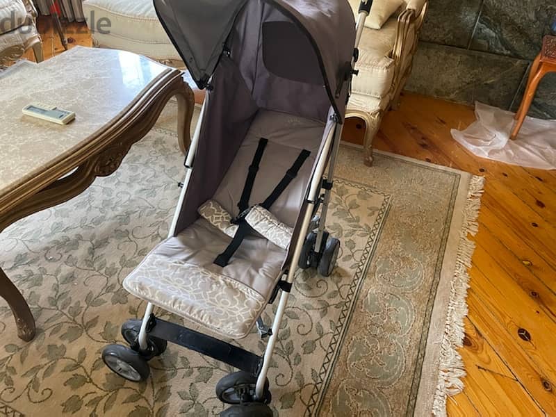 3 items Chicco car chair , Pre maman posset and Maclaren baby chair 9