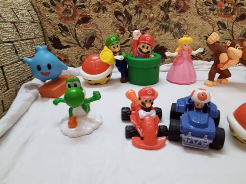 original Nintendo Super mario classic  toys العاب سوبرماريو اصلية 2