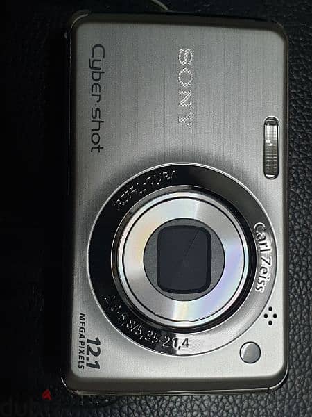 للبيع كاميرا سوني Cybershot W230 12.1MP بحالة ممتازة كالجديدة 2