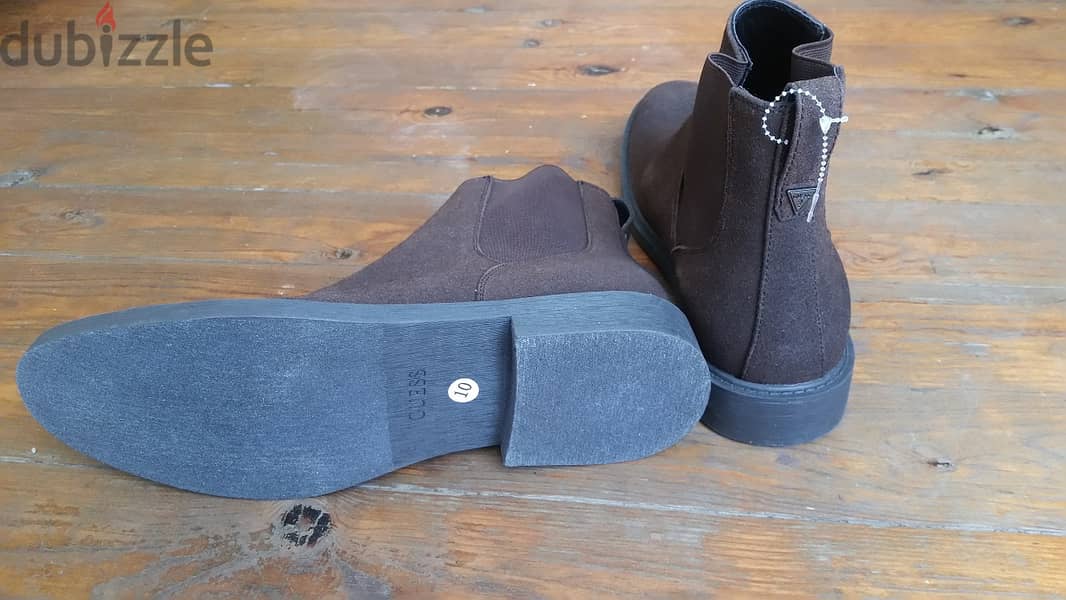 GUESS Mens Chelsea Boot size 10 1