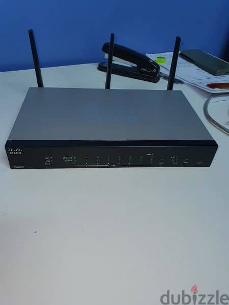 Cisco RV26OW Wireless VPN Router + TP-LINK TL-WA901ND wireless router 9